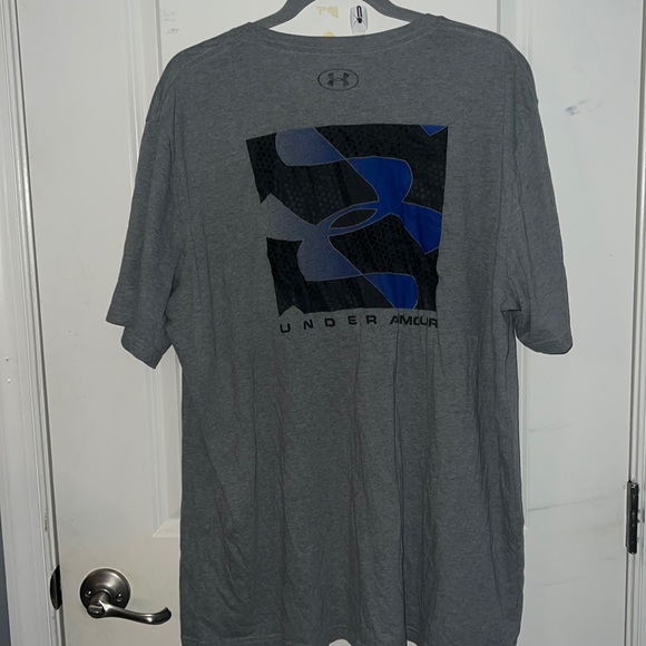 Under armor t shirt - Picture 2 of 2